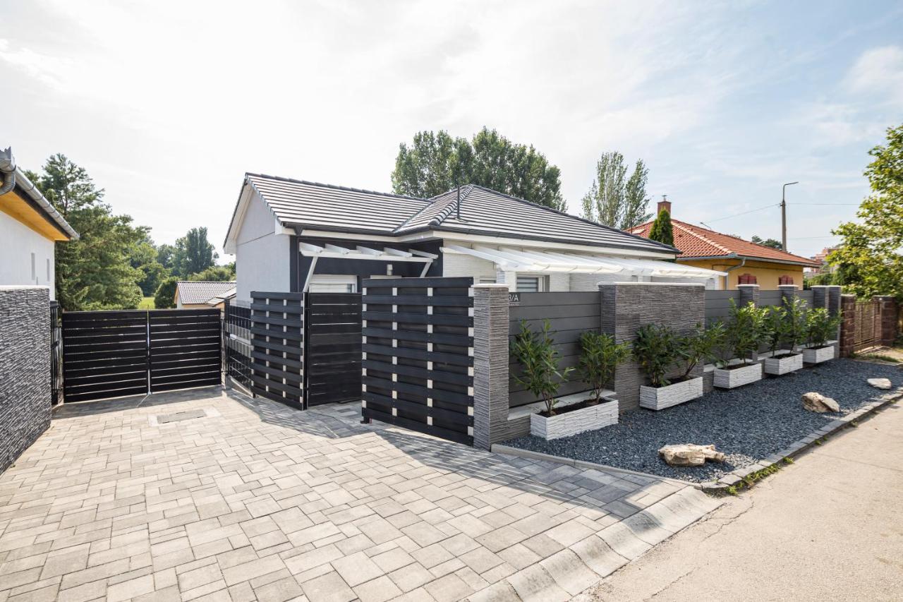 Balatonic Lemon Apartmanhaz Siófok Exterior foto