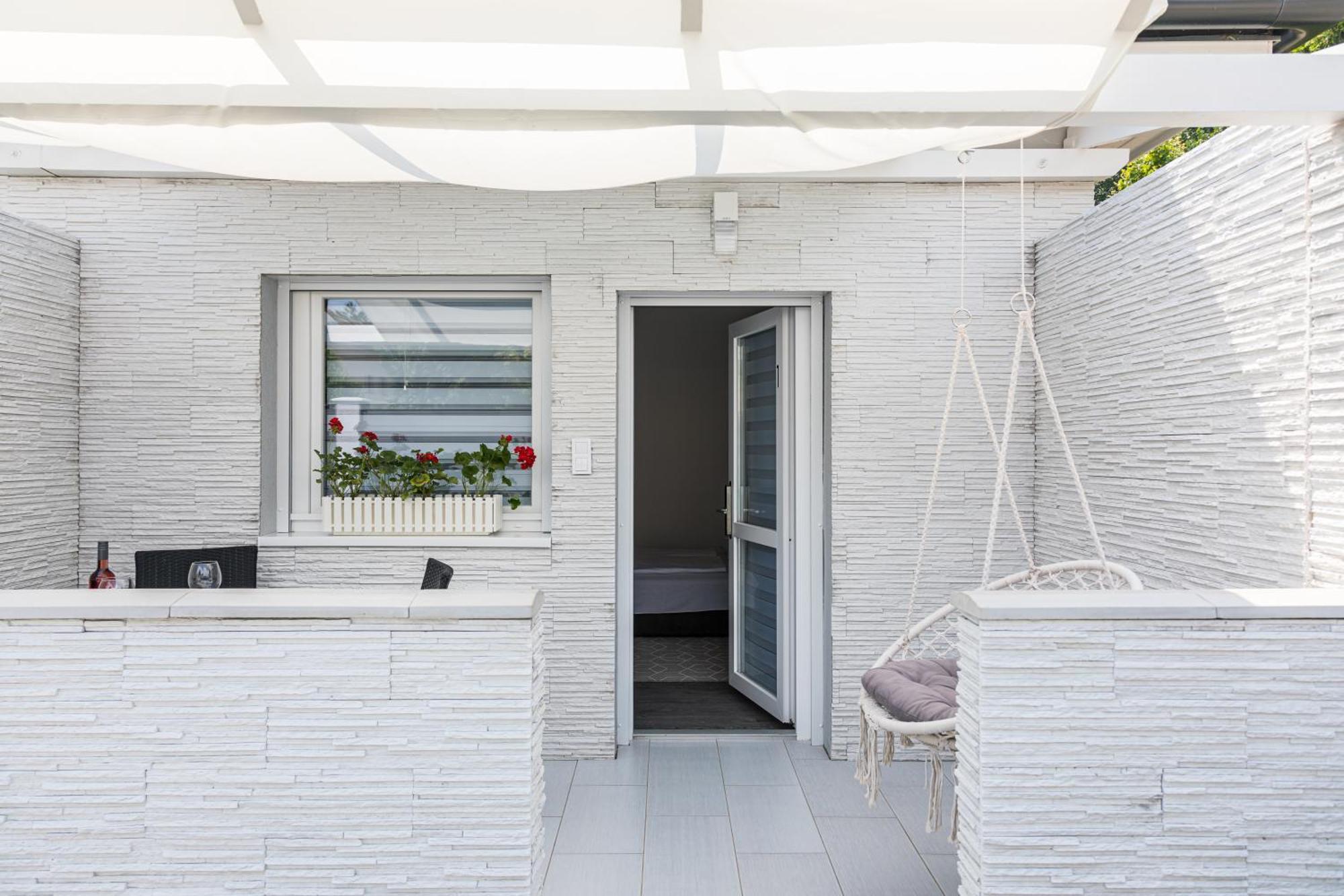 Balatonic Lemon Apartmanhaz Siófok Exterior foto