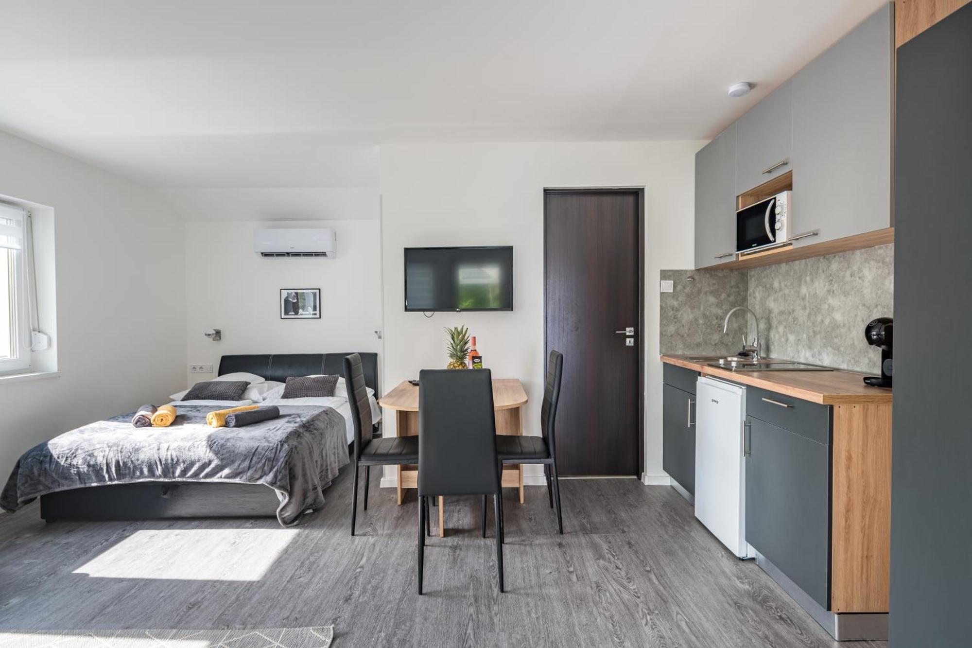 Balatonic Lemon Apartmanhaz Siófok Exterior foto